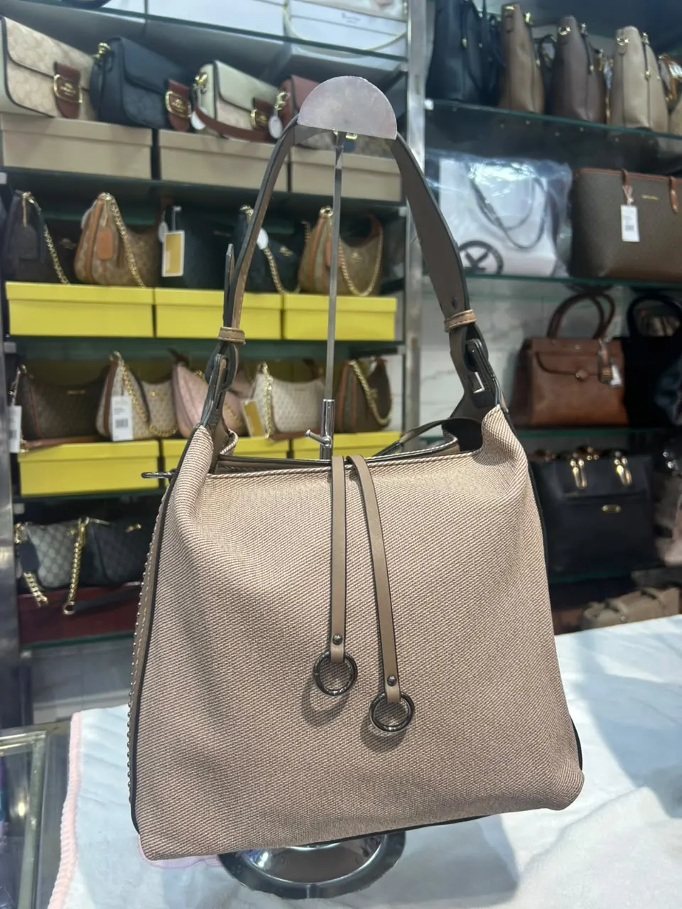Ring-Pull Hobo Bag, photo 2